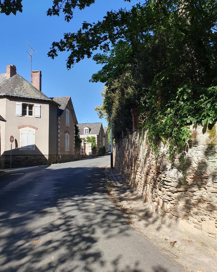 Gite L'Escale - Maison De Charme Chambellay Экстерьер фото